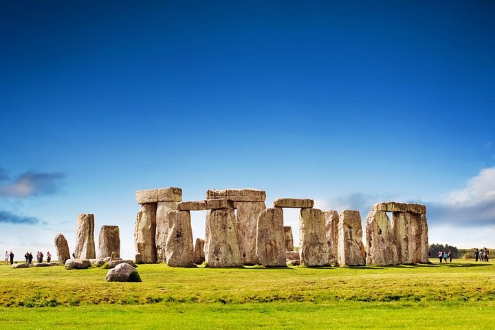 Stonehenge Morning Half-Day Tour from London Including Admission - photo