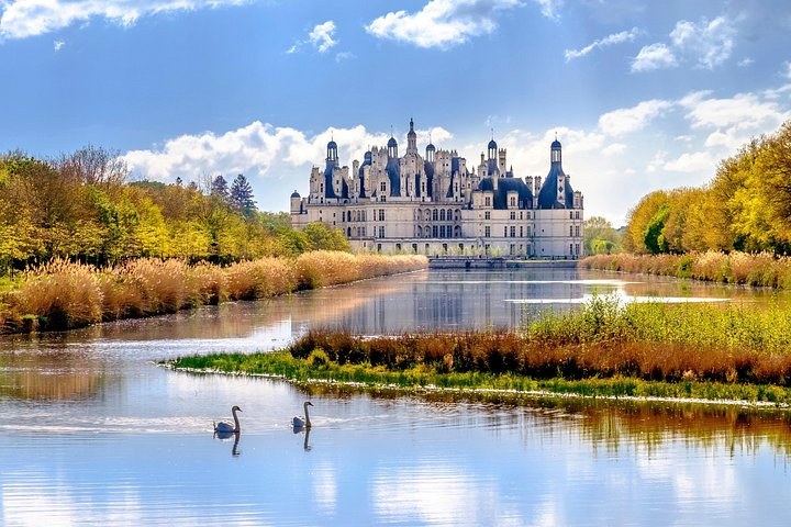 Loire Valley Castles Day Trip from Paris with Complementary Wine - photo