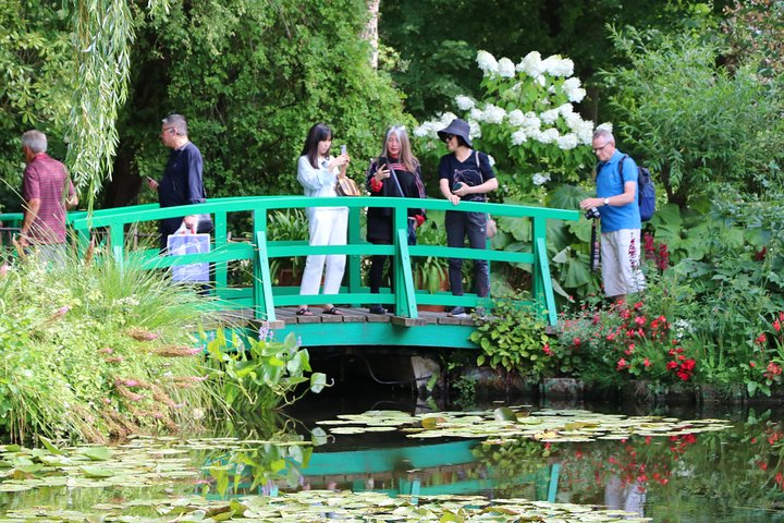 Giverny's House & Gardens plus Versailles Palace Day Trip with Lunch from Paris - photo